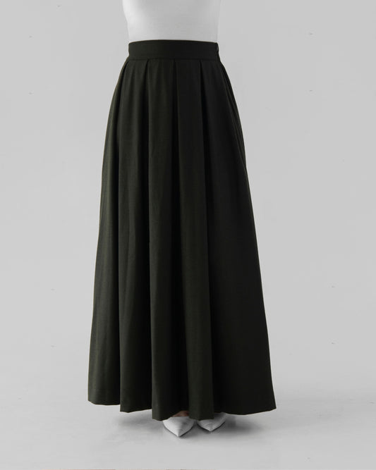 Deep green pleated skirt