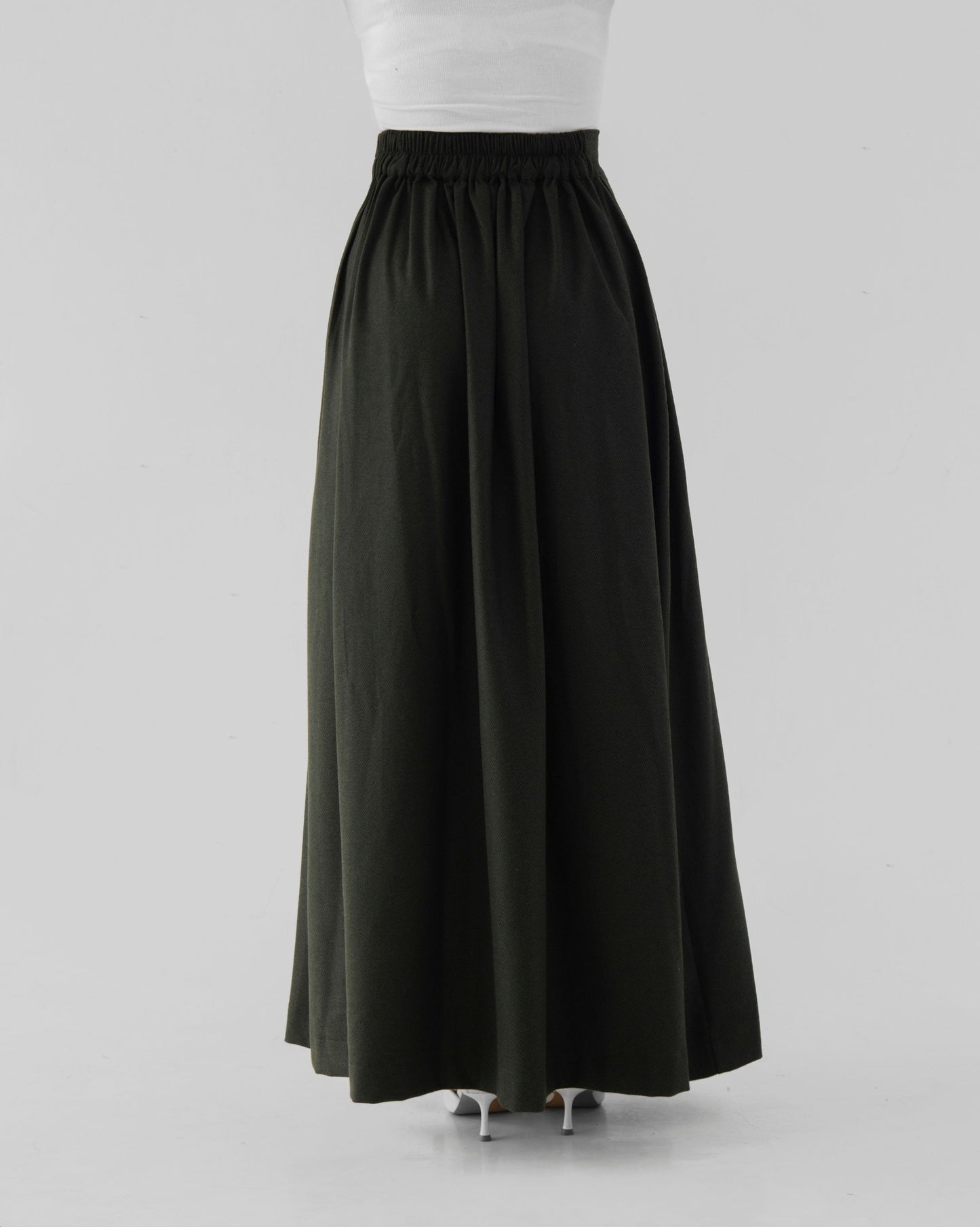 Deep green pleated skirt