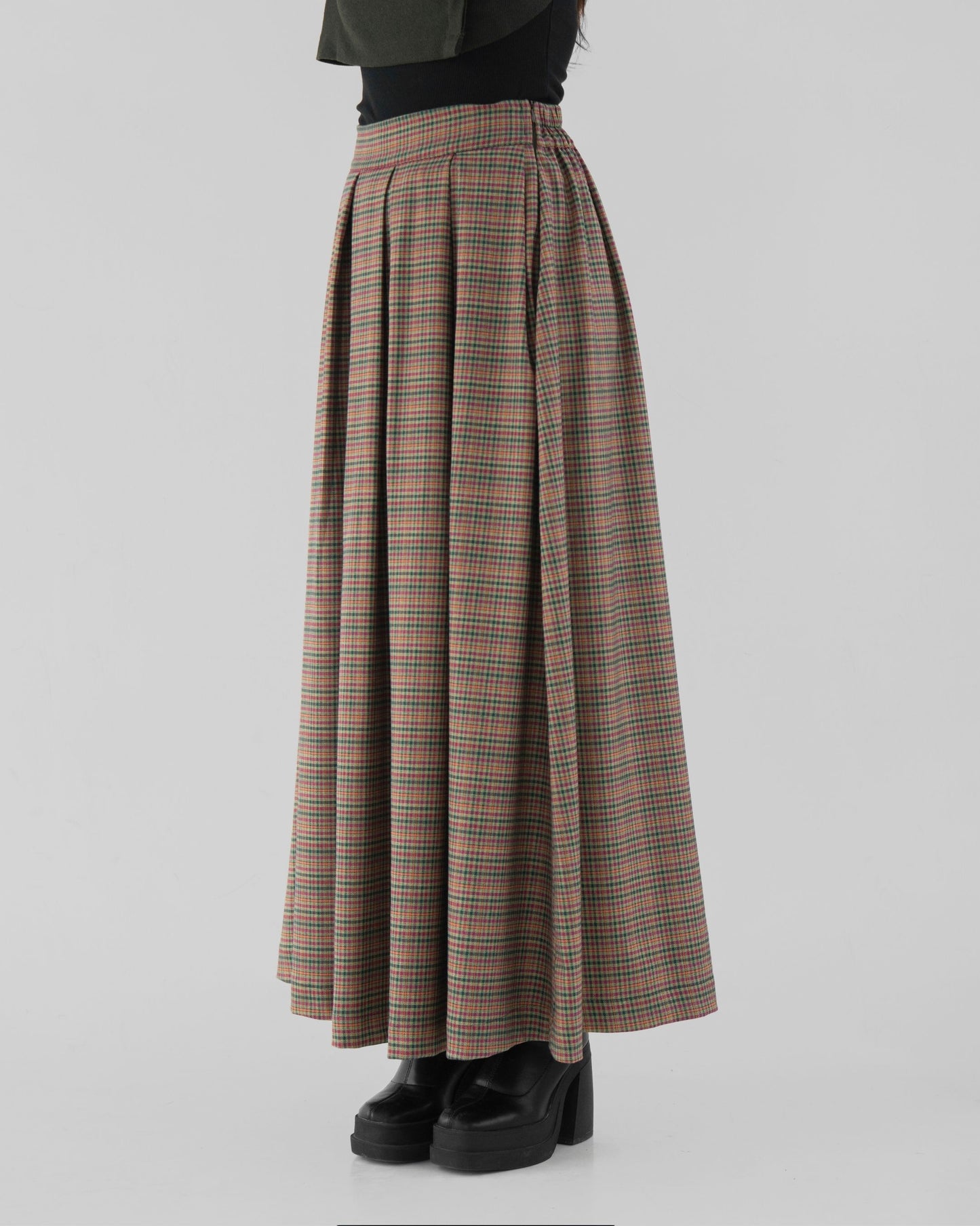 Plaid pleated skirt